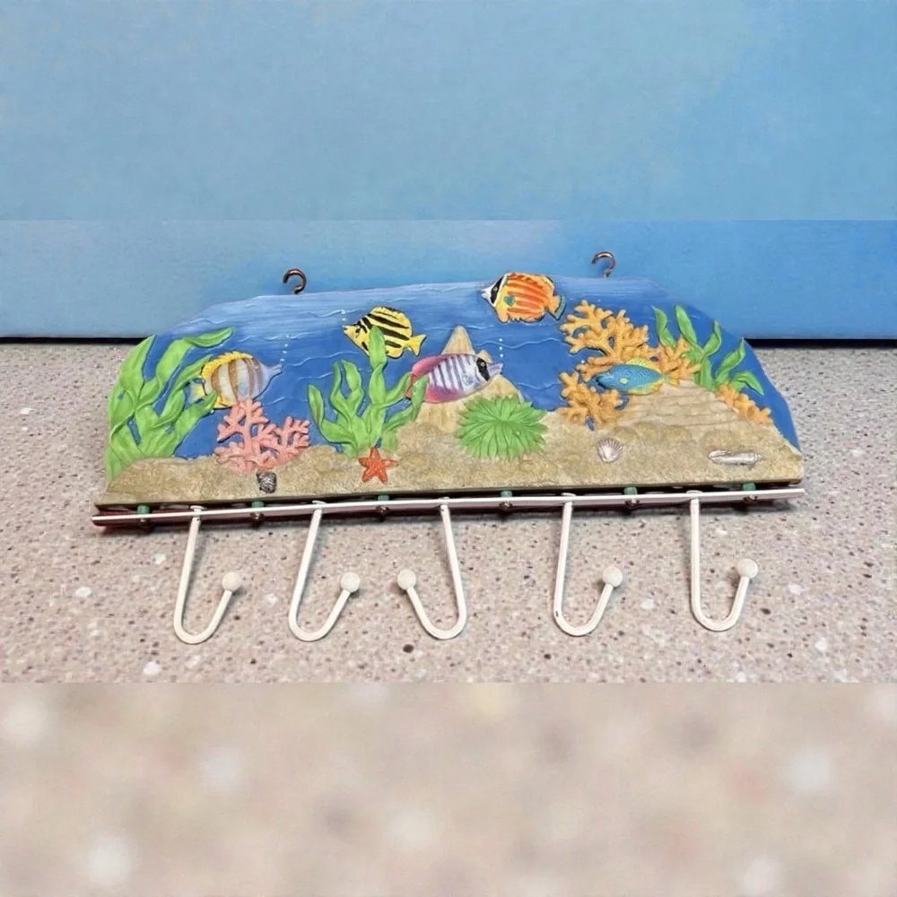 Rack Towel/Coats Wall Mount 5 Hooks. Sealife Multicolor Undersea Fish Nautica